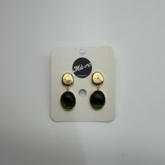 Yeşil Taş Detaylı Gold Oval Küpe