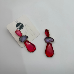 Geometrik Taş Detaylı Renkli Sallantılı Küpe