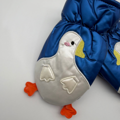 Penguen Figürlü Şişme Çocuk Eldiveni