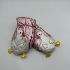 Penguen Figürlü Pembe Şişme Çocuk Eldiveni