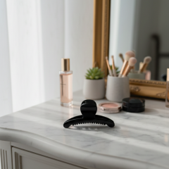 Siyah Kavisli Mandal Toka