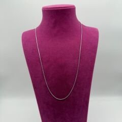 Zarif Gümüş Tonlu İnce Zincir Kolye