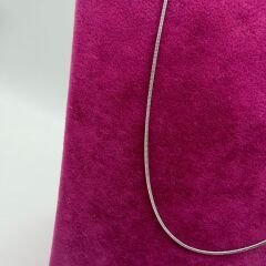 Zarif Gümüş Tonlu İnce Zincir Kolye