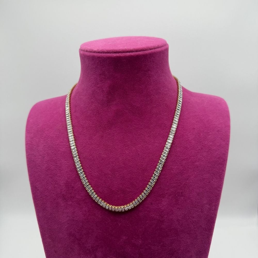 Gold Detaylı Çelik Baget Taşlı Su Yolu Kolye