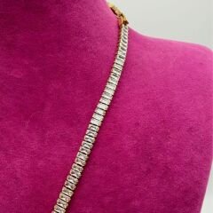 Gold Detaylı Çelik Baget Taşlı Su Yolu Kolye