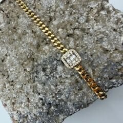 Baget Taş Detaylı Gold Çelik Zincir Bileklik