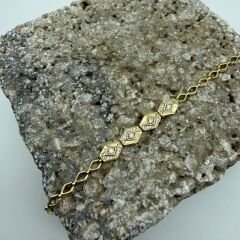 Geometrik Taş Detaylı Gold Zincir Bileklik