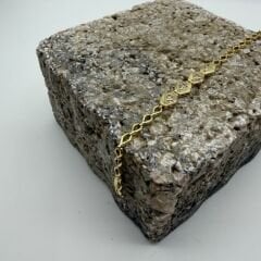 Geometrik Taş Detaylı Gold Zincir Bileklik