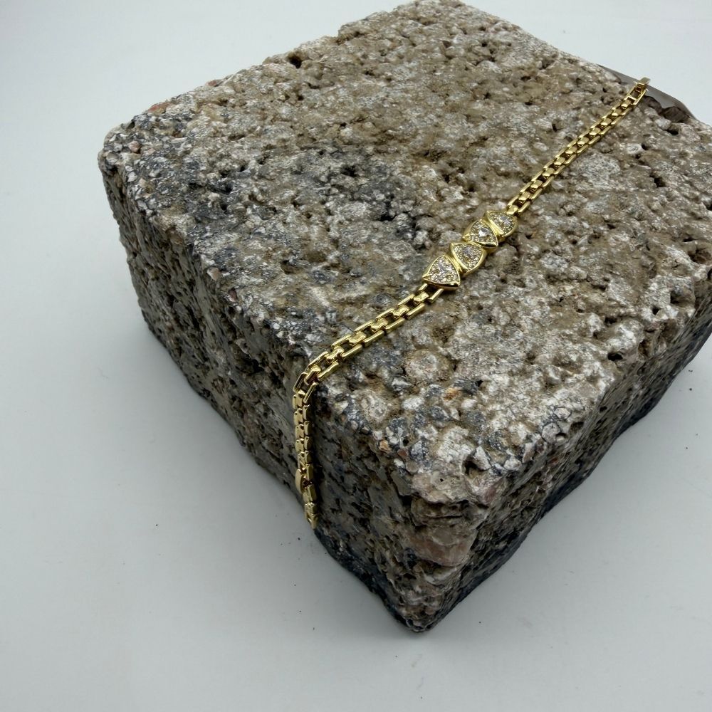 Üçgen Taş Detaylı Gold Zincir Bileklik