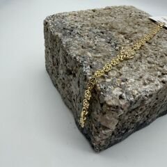 Çiçek Formlu Taş Detaylı Gold Yaprak Zincir Bileklik