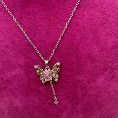 Mare Accessories | Gümüş Rengi Kelebek Figürlü Sallantılı Çelik Kolye