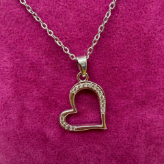 Taşlı Gümüş Işıltılı Kalp Çelik Kolye - 45 cm