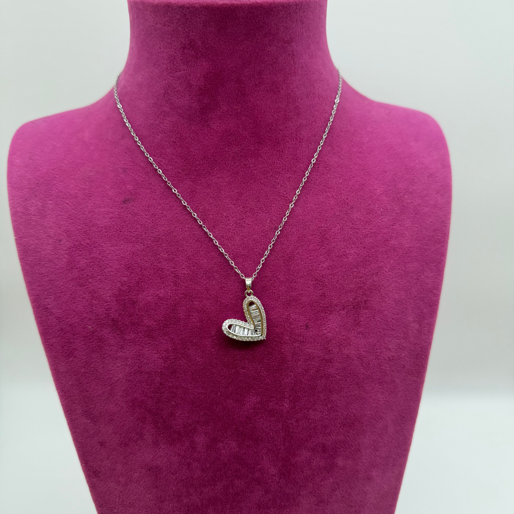 Baget Taşlı Gümüş Modern Kalp Çelik Kolye - 45 cm