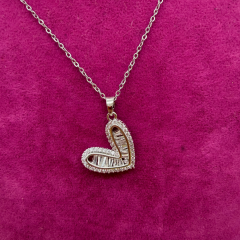 Baget Taşlı Gümüş Modern Kalp Çelik Kolye - 45 cm