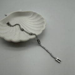 Dikdörtgen Zirkon Taş Detaylı Su Yolu Bileklik