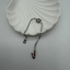 Kare Taş Detaylı Zirkon Su Yolu Bileklik