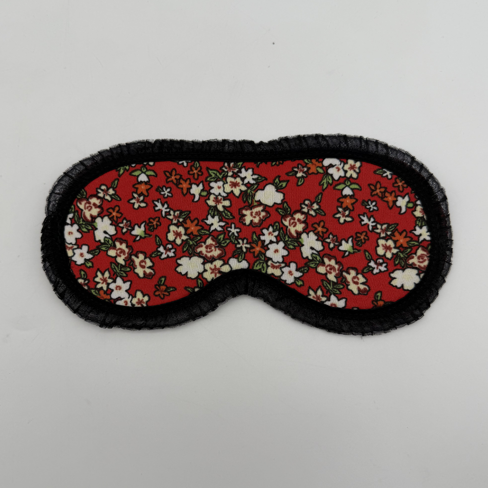 Çiçek Desenli Kırmızı Uyku Bandı